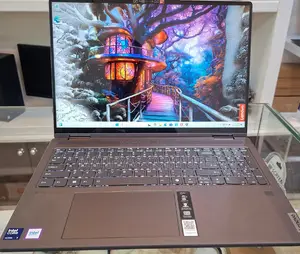 New Laptop Lenovo Yoga 7i 16GB Intel Core 7 SSD 1T