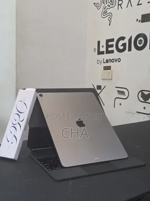 Photo - Apple iPad Air 13 (2024) 128 GB Gray