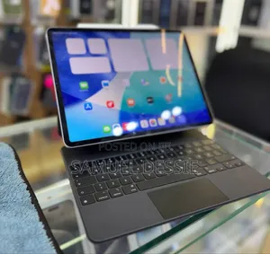 New Apple iPad Pro 12.9 (2022) 256 GB