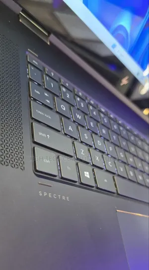 New Laptop HP Spectra 13 16GB Intel Core I7 SSD 512GB