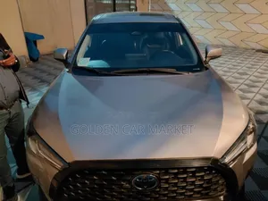 Photo - Toyota Corolla Cross Hybrid 2024 Silver