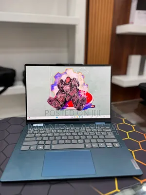New Laptop Lenovo 16GB AMD Ryzen 7 SSD 512GB