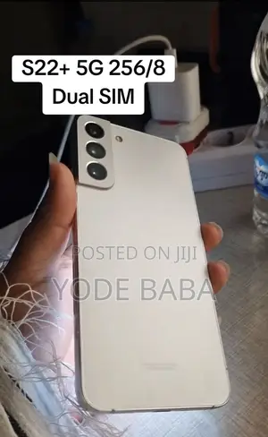 Photo - Samsung Galaxy S22+ 5G 256 GB White