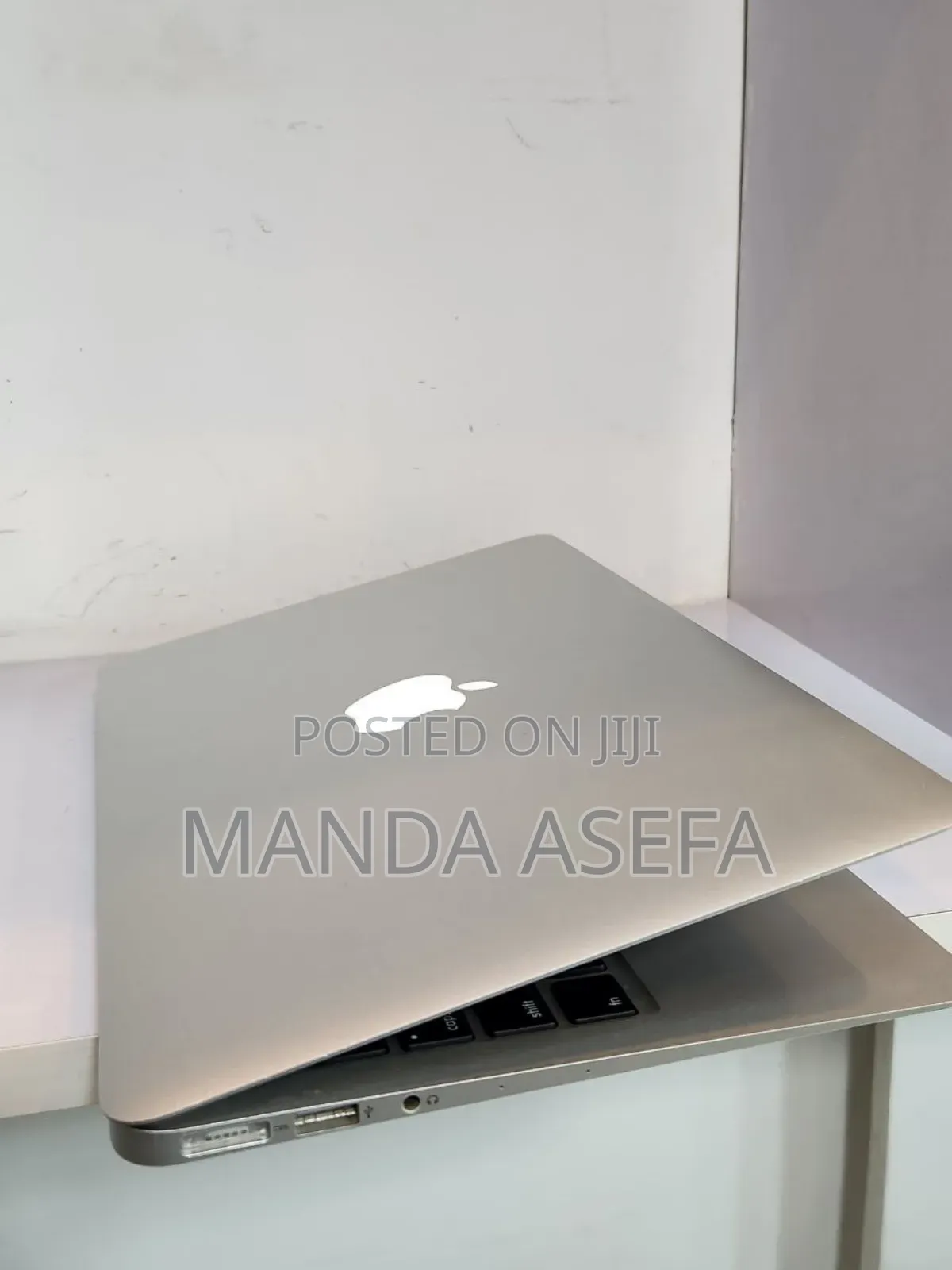 New Laptop Apple MacBook Air 2015 4GB Intel Core I5 SSD 128GB