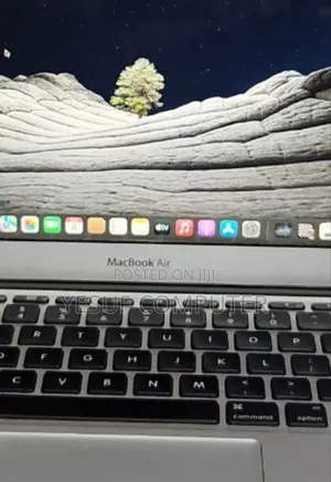 New Laptop Apple MacBook Air 2015 4GB Intel Core I5 SSD 128GB