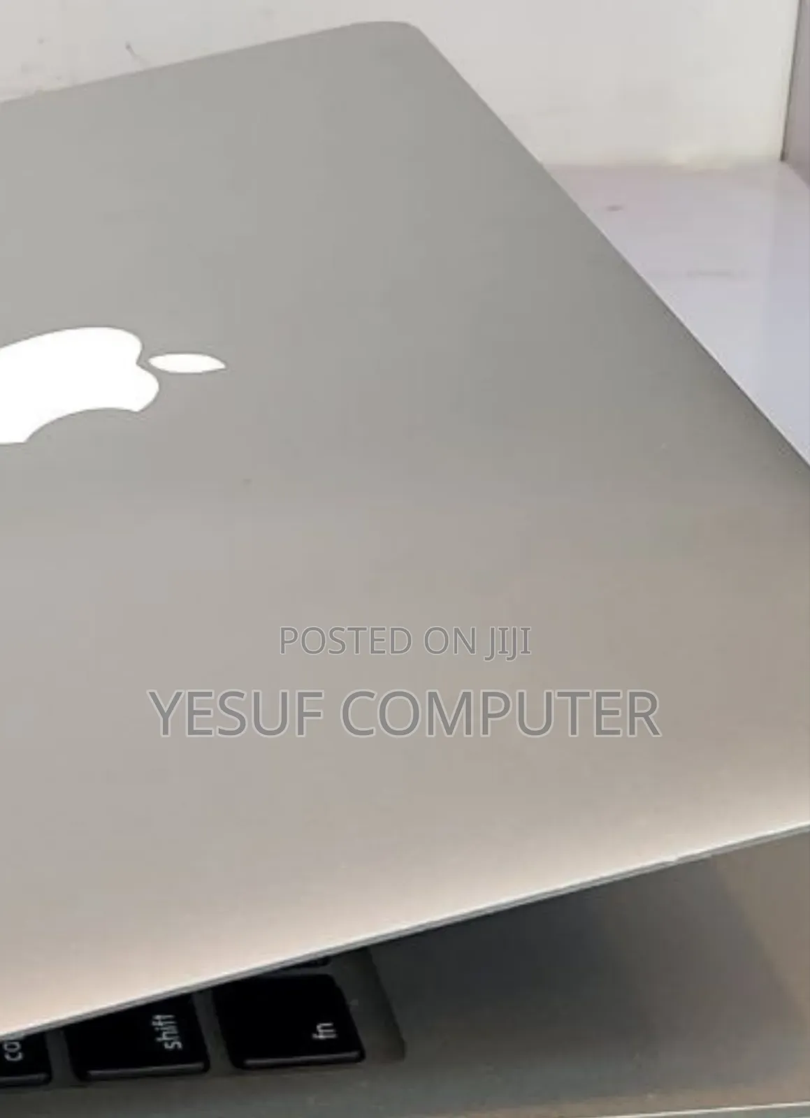 New Laptop Apple MacBook Air 2015 4GB Intel Core I5 SSD 128GB