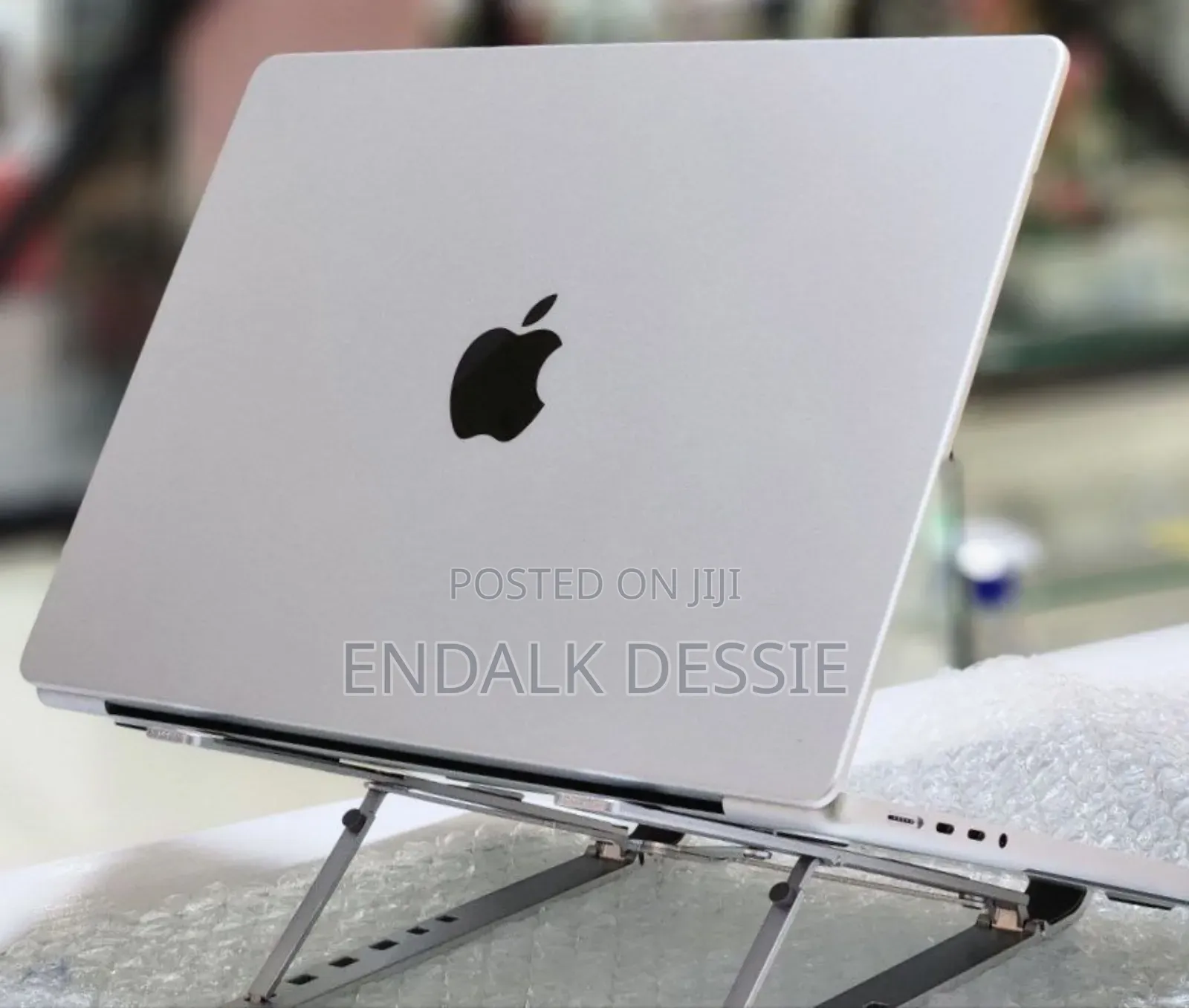 New Laptop Apple MacBook Pro M1 16GB Apple M1 Pro SSD 512GB