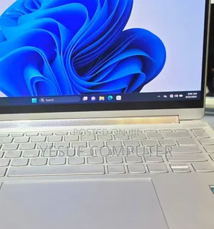 Photo - New Laptop Lenovo Yoga 9i 16GB Intel Core I7 SSD 1T