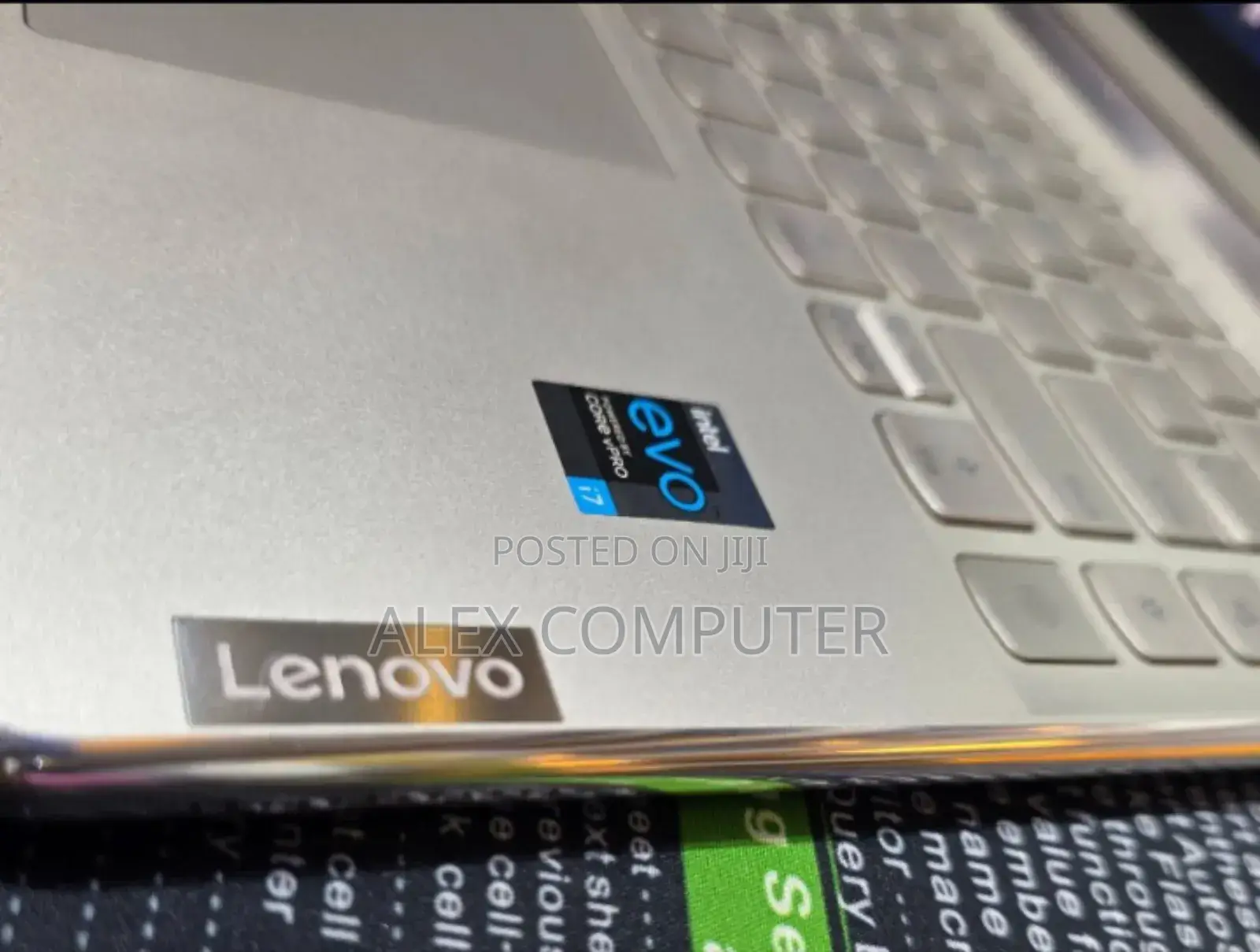 New Laptop Lenovo Yoga 9i 16GB Intel Core I7 SSD 512GB