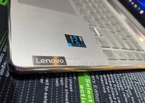 New Laptop Lenovo Yoga 9i 16GB Intel Core I7 SSD 512GB