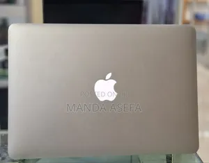 New Laptop Apple MacBook Pro 2014 8GB Intel Core I7 SSD 256GB