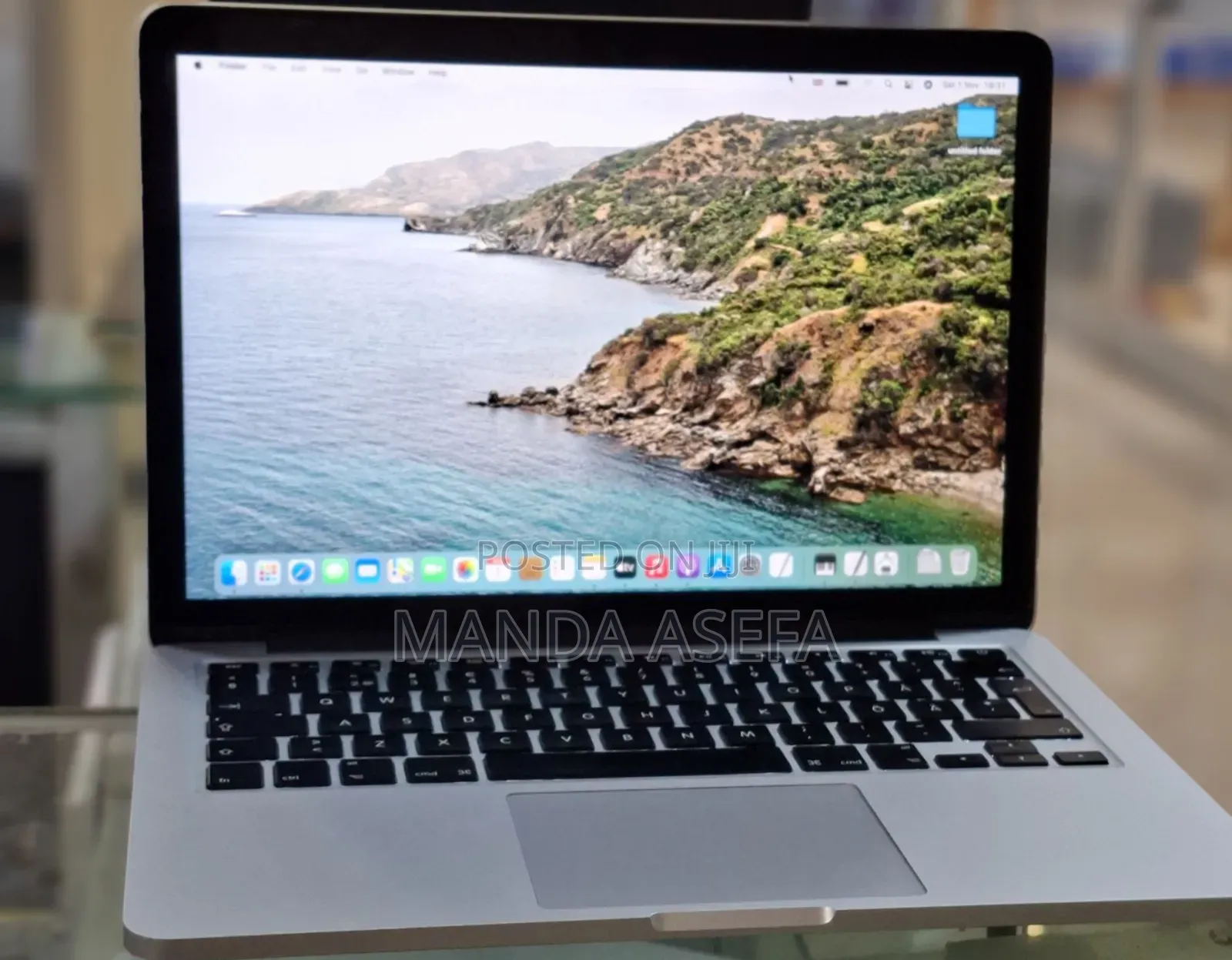 New Laptop Apple MacBook Pro 2014 8GB Intel Core I7 SSD 256GB