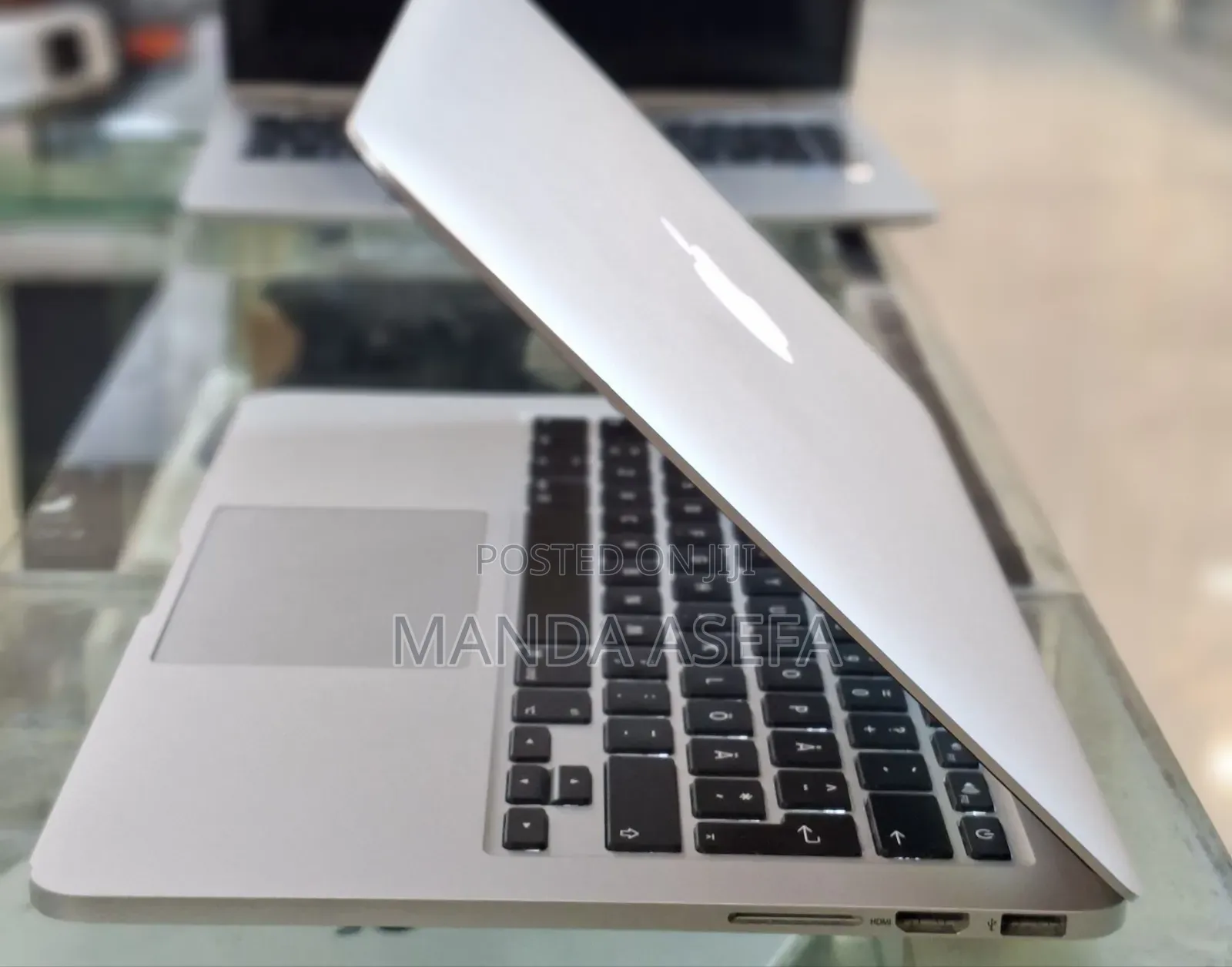 New Laptop Apple MacBook Pro 2014 8GB Intel Core I7 SSD 256GB