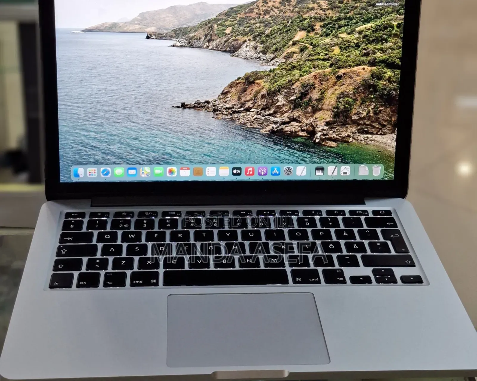 New Laptop Apple MacBook Pro 2014 8GB Intel Core I7 SSD 256GB
