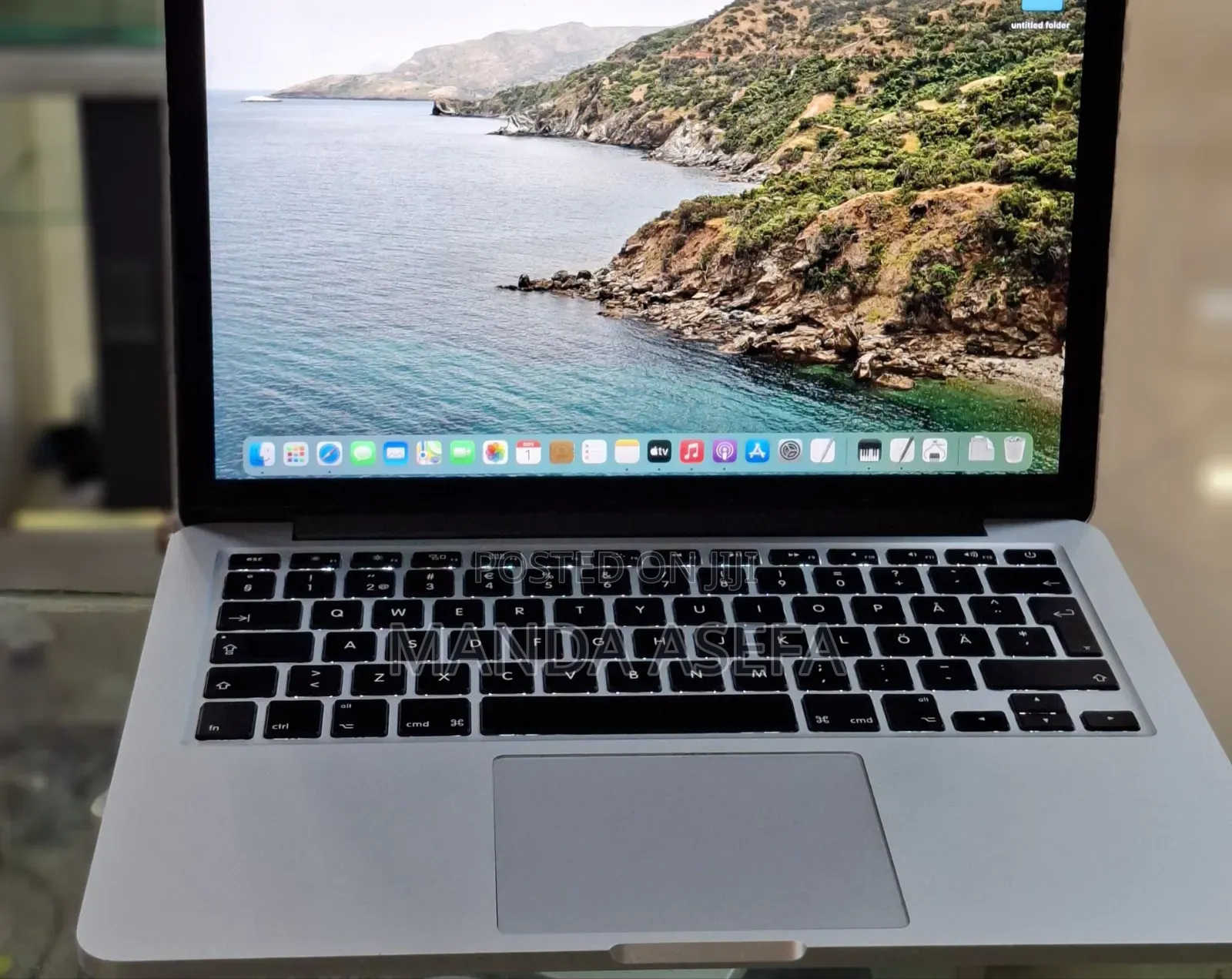 New Laptop Apple MacBook Pro 2014 8GB Intel Core I7 SSD 256GB