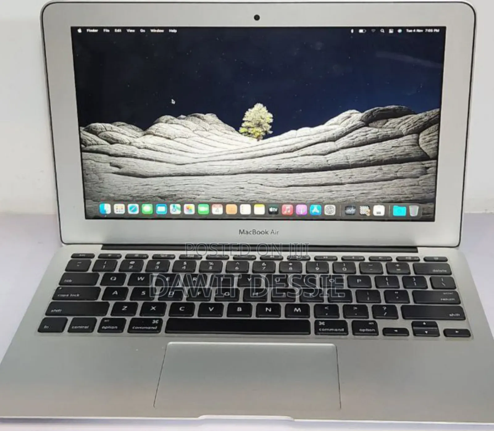 New Apple MacBook Air 2025 M4 13-Inch 4GB Intel Core I5 SSD 128GB