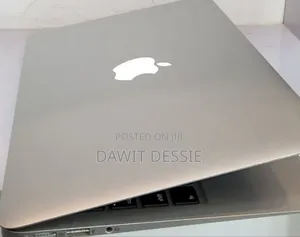 New Apple MacBook Air 2025 M4 13-Inch 4GB Intel Core I5 SSD 128GB