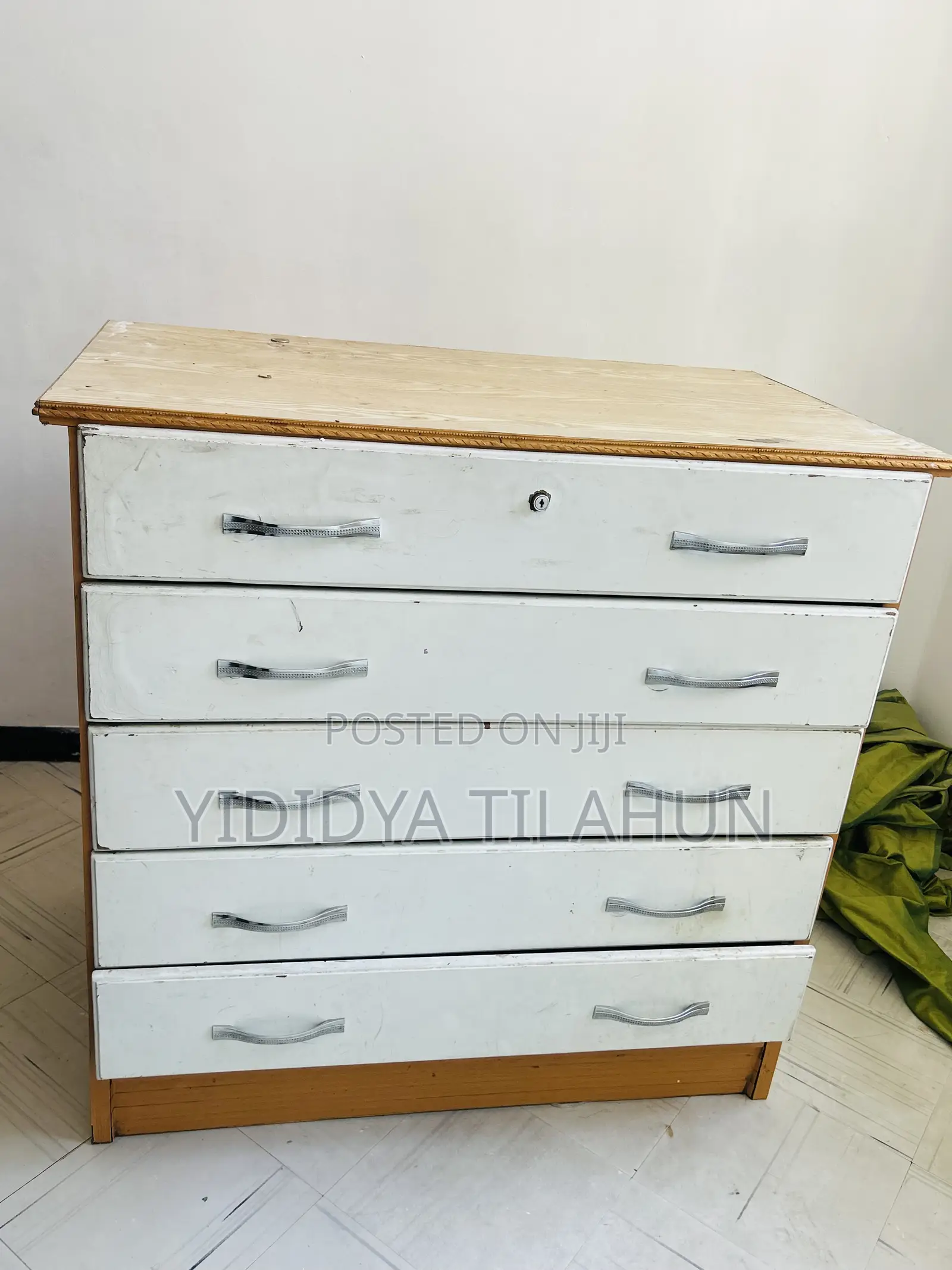 Used Clothes Cabinet