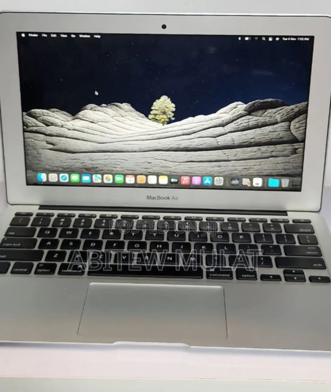 New Laptop Apple MacBook Air 2015 4GB Intel Core I5 SSD 128GB