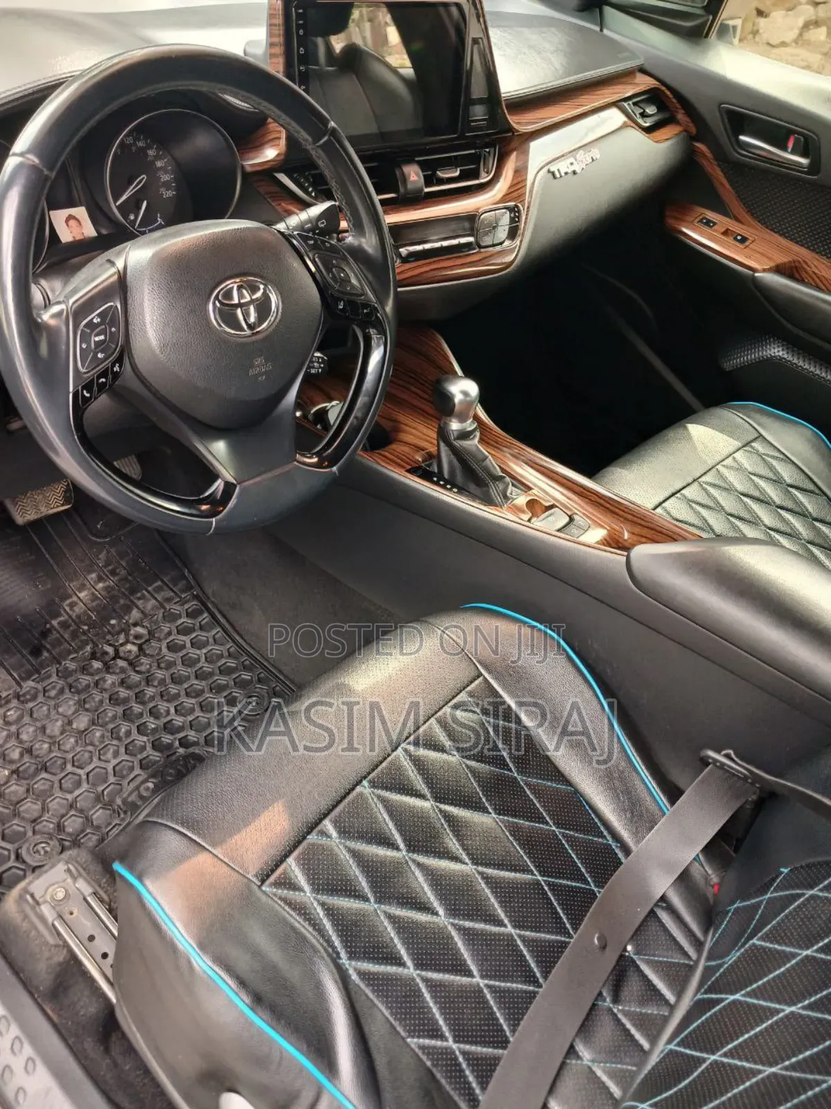 Toyota C-HR LE FWD 2020 Silver