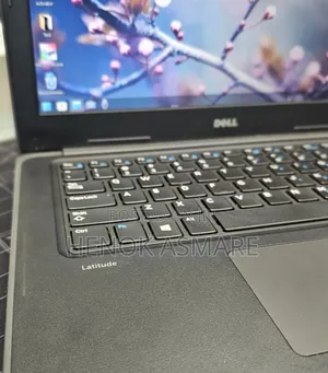 New Laptop Dell Latitude 3380 8GB Intel Core I5 SSD 256GB