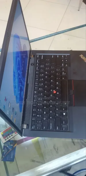 Photo - New Laptop Lenovo ThinkPad T14 16GB Intel Core I7 SSD 512GB