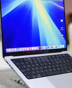 New Laptop Apple MacBook Pro M1 16GB Apple M1 Pro SSD 512GB