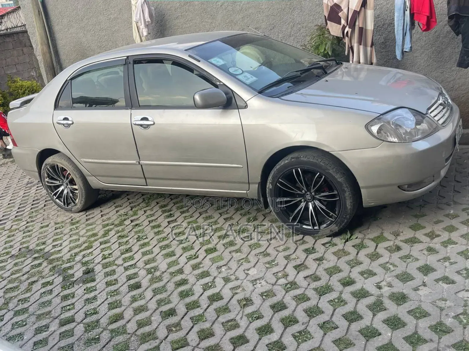 Toyota Corolla 2005 Gold