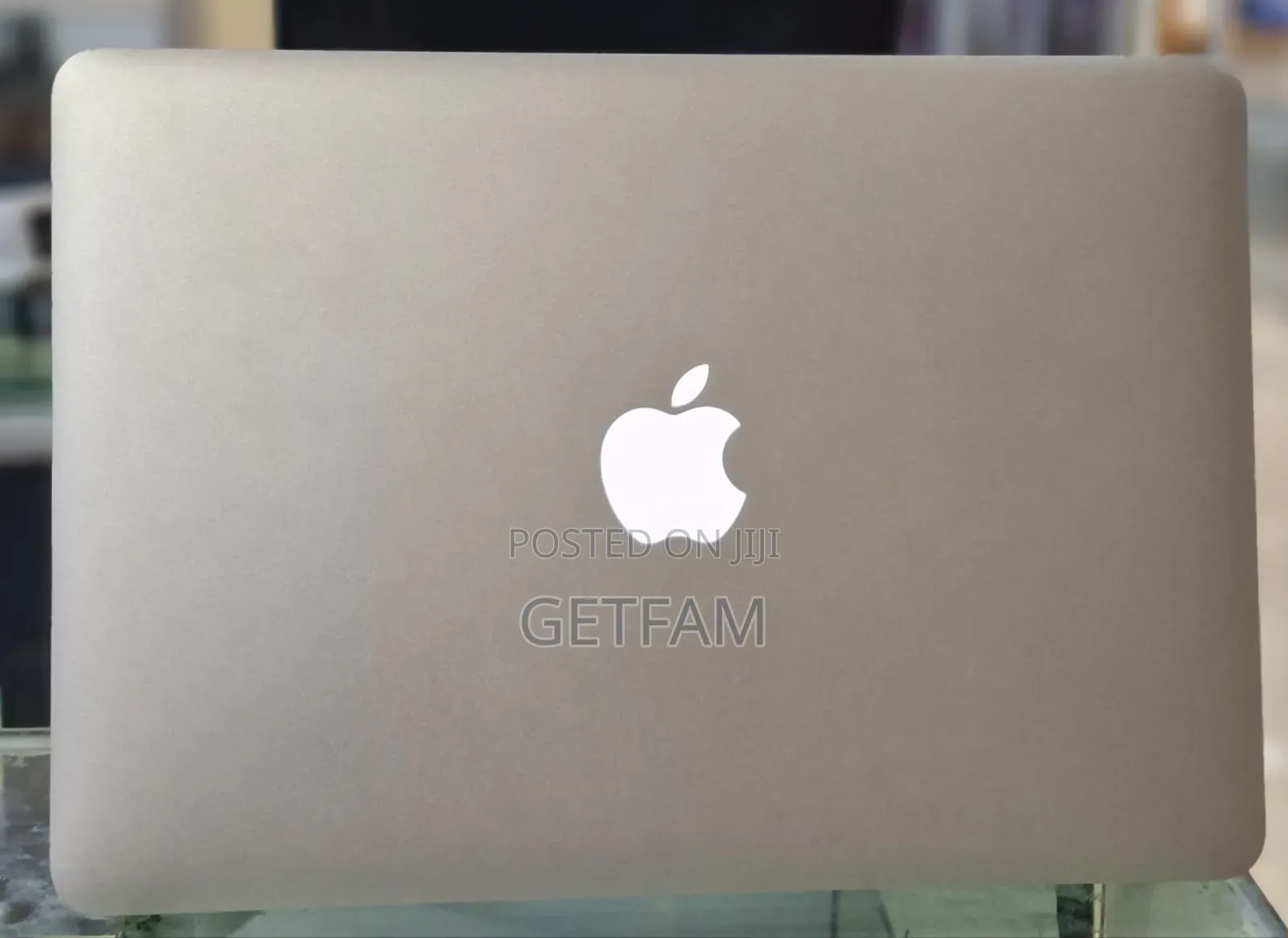 New Laptop Apple MacBook Pro 2014 8GB Intel Core I7 SSD 256GB