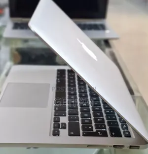 New Laptop Apple MacBook Pro 2014 8GB Intel Core I7 SSD 256GB