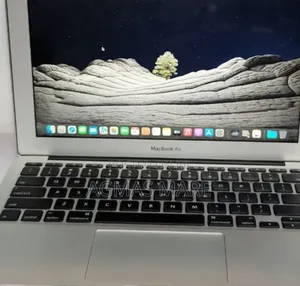New Laptop Apple MacBook Air 2015 4GB Intel Core I5 SSD 128GB