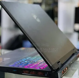 New Laptop MSI Crosshair 15 16GB Intel Core I9 SSD 1T