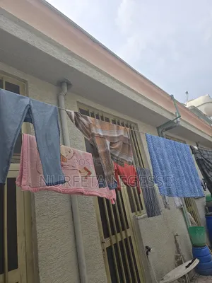 12bdrm House in Hana Mariam, Nifas Silk-Lafto for sale