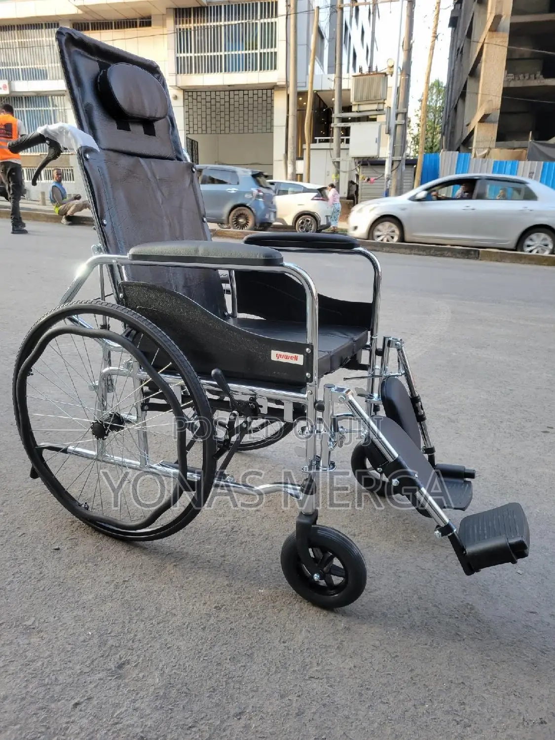 Toilet Wheelchair姵昀wheelchair旦薄wheelchair Features Durable Tires