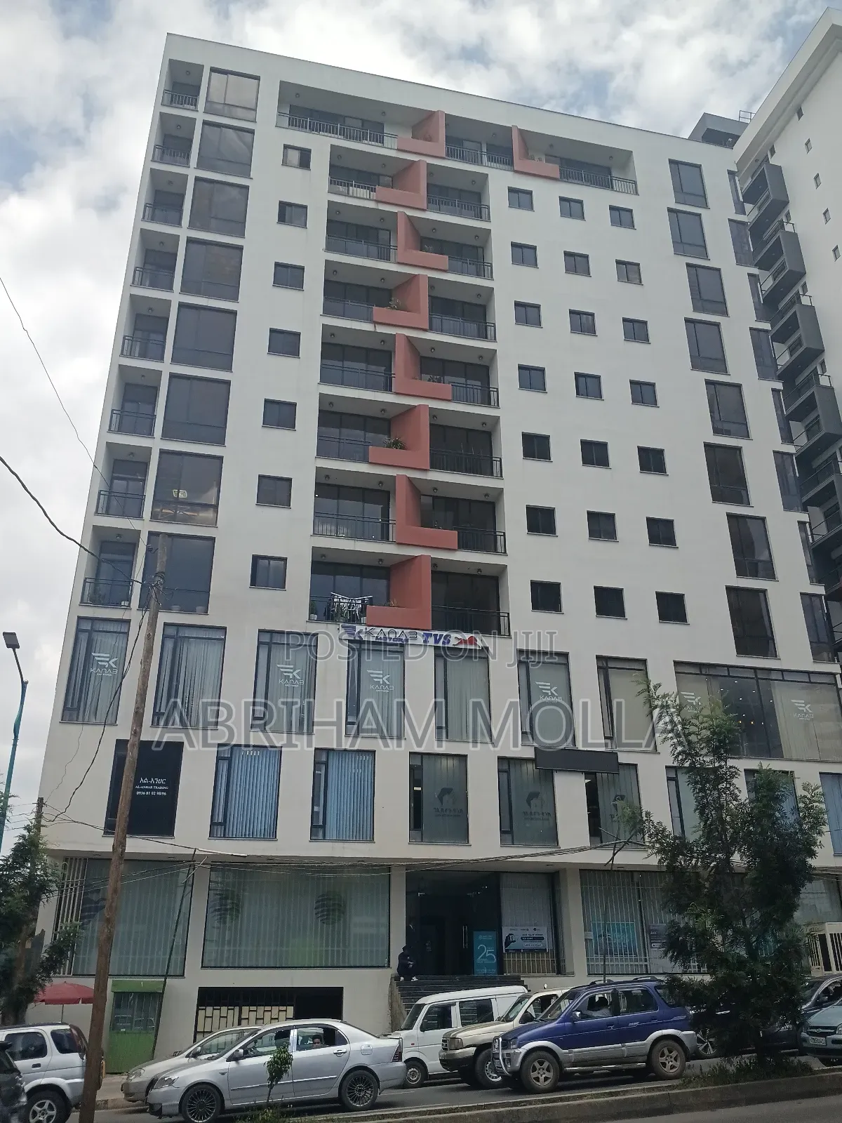 Furnished 3bdrm Apartment in Kirkos for sale