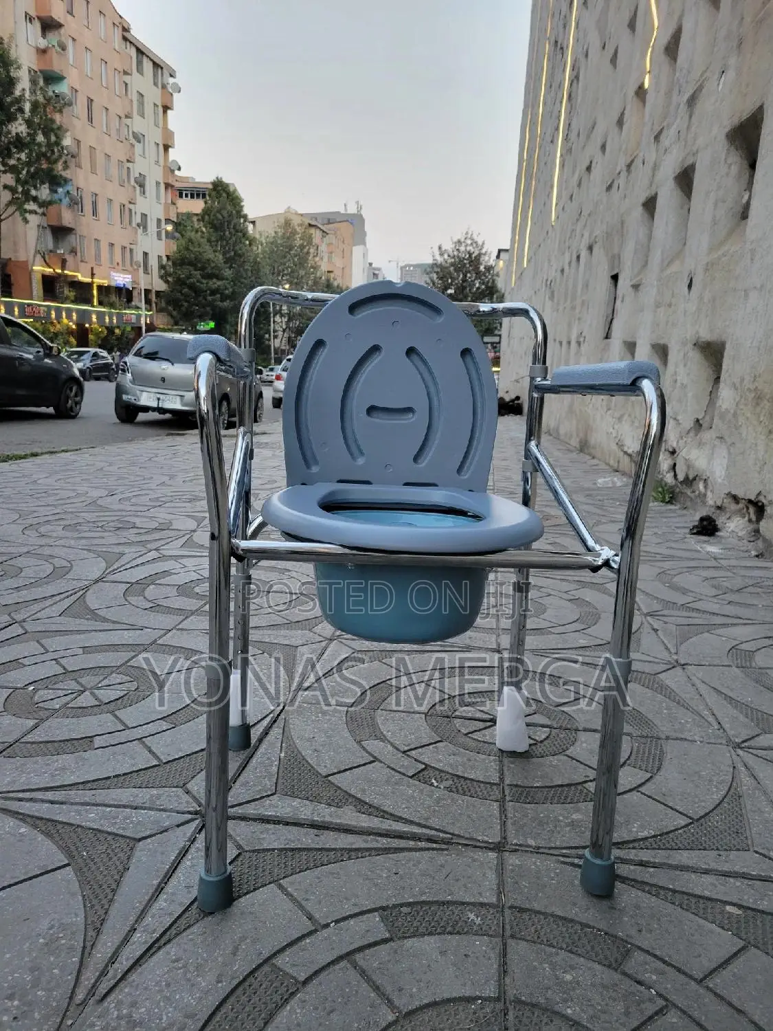 Portable Toilet Chairs疋嶮heavy Duty Commode粵曲toilet=200kg’S Capacity