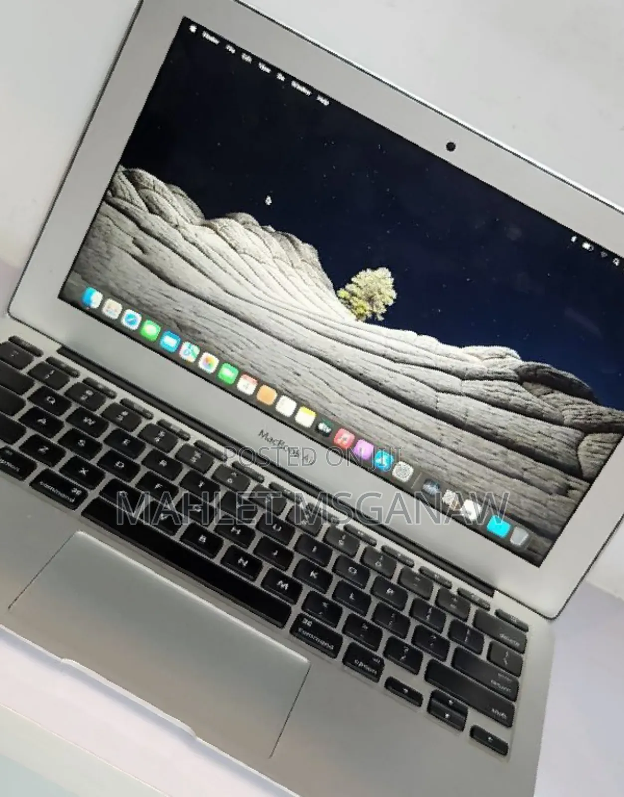 New Laptop Apple MacBook Air 2015 4GB Intel Core I5 SSD 128GB