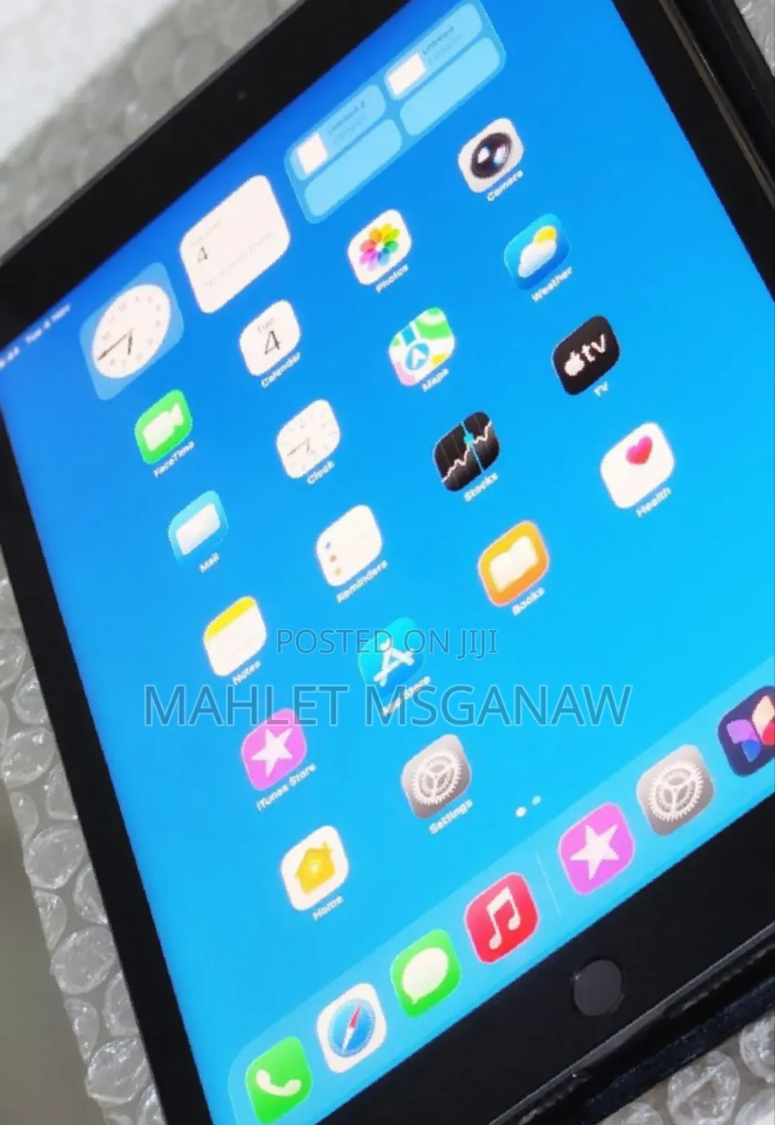 New Apple iPad 10.2 (2021) 128 GB Gray