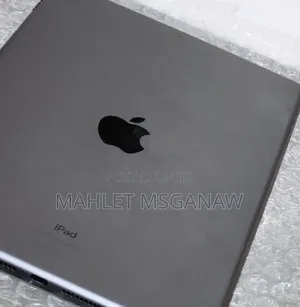 New Apple iPad 10.2 (2021) 128 GB Gray
