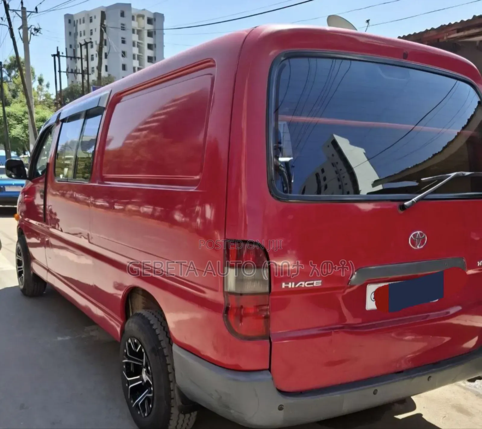 Toyota HiAce 2006 Red
