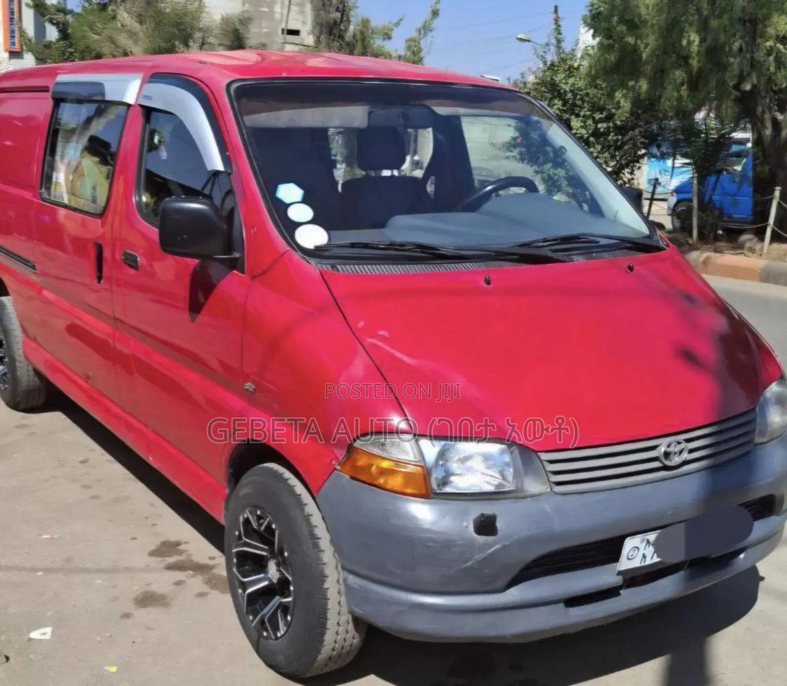 Toyota HiAce 2006 Red