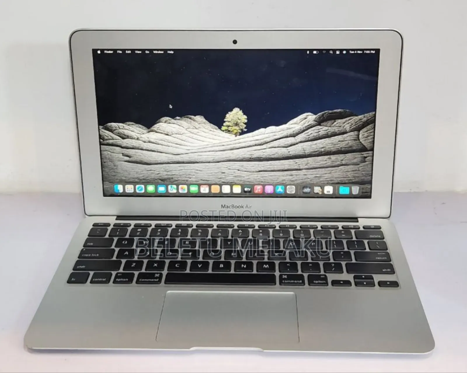New Laptop Apple MacBook Air 2015 4GB Intel Core I5 SSD 128GB