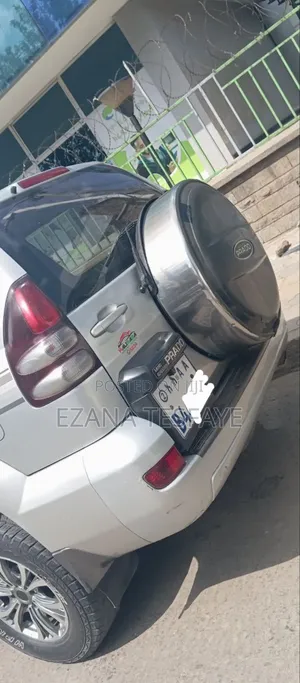 Toyota Land Cruiser Prado 2004 Silver