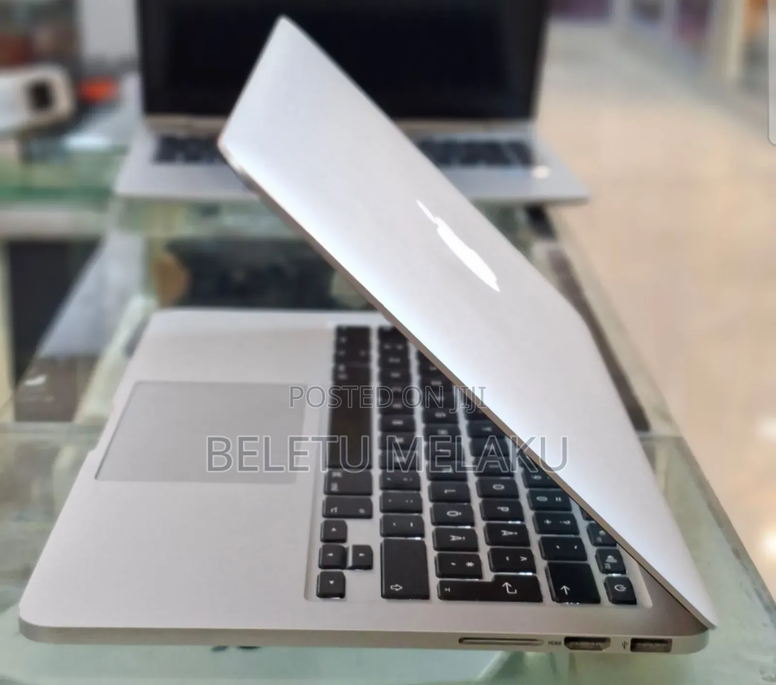 New Laptop Apple MacBook Pro 2014 8GB Intel Core I7 SSD 256GB