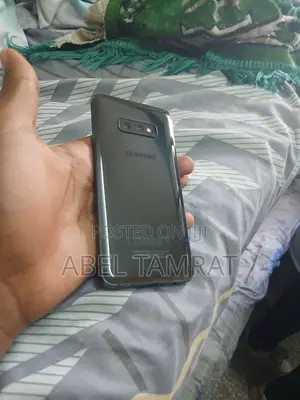 Samsung Galaxy S10e 128 GB Black
