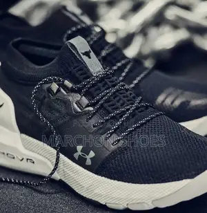 Photo - Under Armour Project Rock 2 (Black Edition)