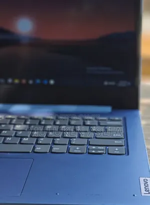 New Laptop Lenovo Ideapad 3 4GB SSD 640GB