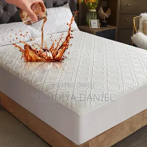 Waterproof Bed Cover እርጥበት የሚከላከል የፍራሽ ሽፋን