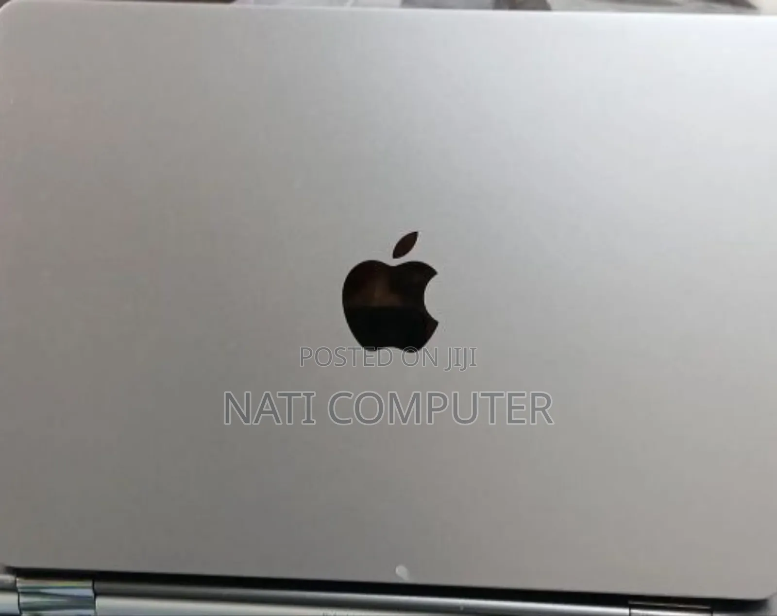 New Laptop Apple MacBook Air 2022 M2 8GB Intel Core I5 SSD 256GB