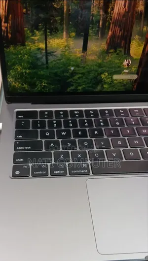 New Laptop Apple MacBook Air 2022 M2 8GB Intel Core I5 SSD 256GB